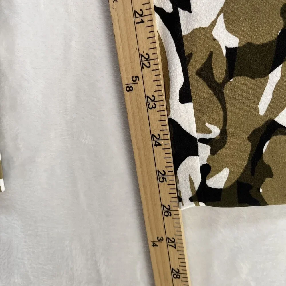 Chico’s Satin Cargo Ankle Pant Women’s Sz‎ 0 Camo NEW